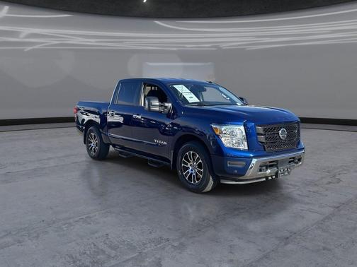 Deep Blue Pearl Metallic 2021 Nissan Titan SV