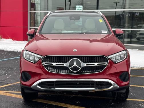 2026 Mercedes-Benz GLC 300 4MATIC