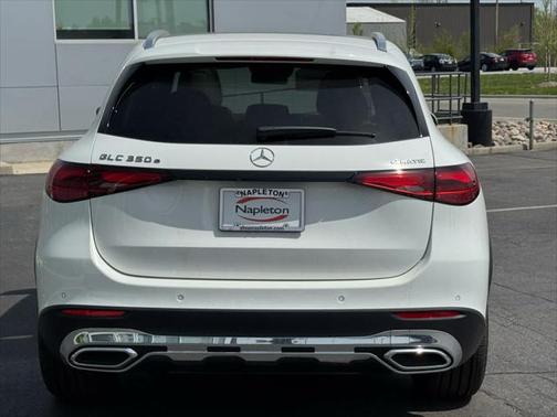 2025 Mercedes-Benz GLC 350e Base