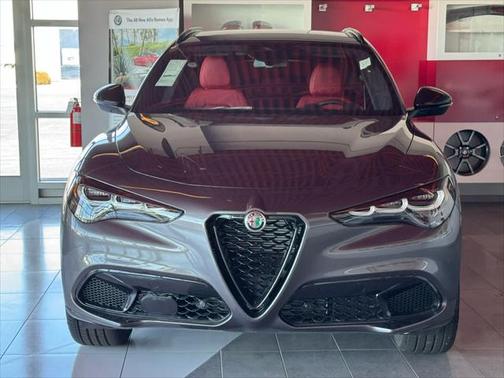 2025 Alfa Romeo Stelvio Sprint AWD