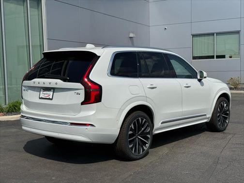 2025 Volvo XC90 Plug-In Hybrid T8 Ultra 7-Seater