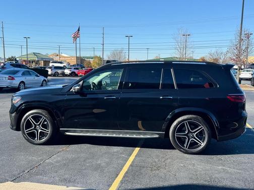 2026 Mercedes-Benz GLS 450 4MATIC