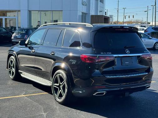 2026 Mercedes-Benz GLS 450 4MATIC