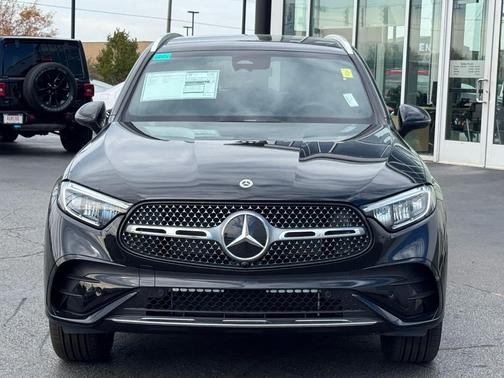 2026 Mercedes-Benz GLC 300 4MATIC