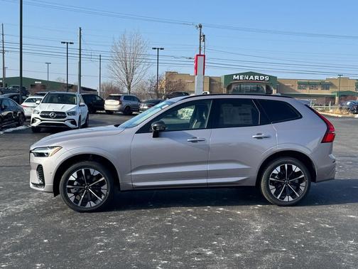 2026 Volvo XC60 B5 Plus