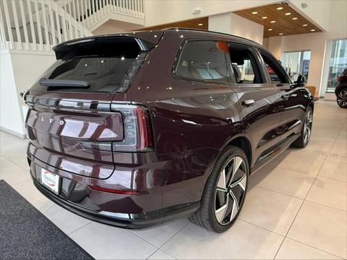 2025 Volvo EX90 Twin Motor Performance Ultra 6-Seater