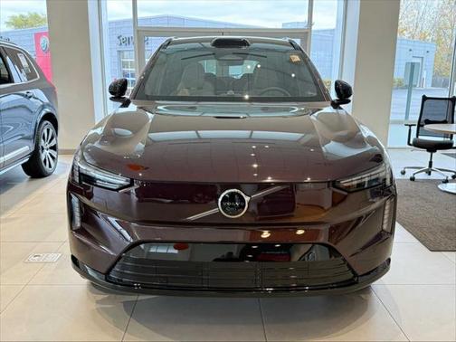 2025 Volvo EX90 Twin Motor Performance Ultra 6-Seater
