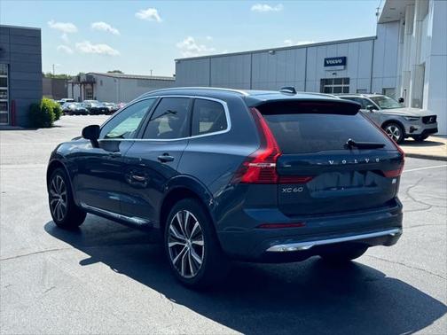 2022 Volvo XC60 Recharge Plug-In Hybrid T8 Inscription Expression