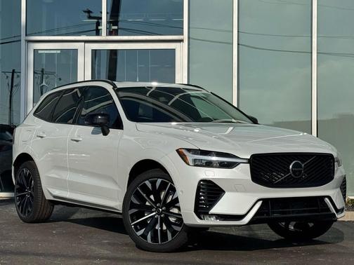 2026 Volvo XC60 B5 Ultra