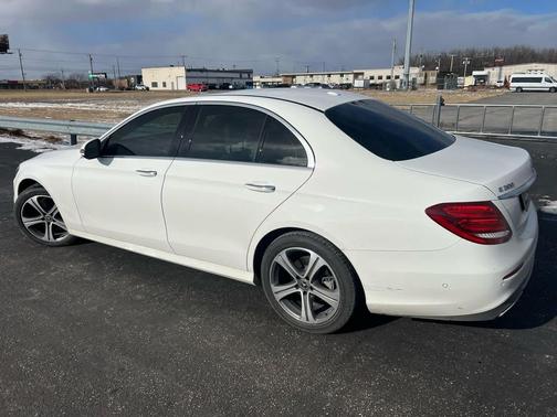 2018 Mercedes-Benz E-Class 4MATIC