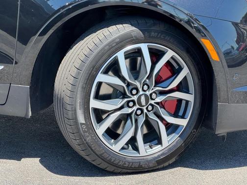 Stellar Black Metallic 2023 Cadillac XT5 Sport