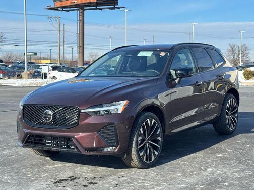 2026 Volvo XC60 B5 Ultra