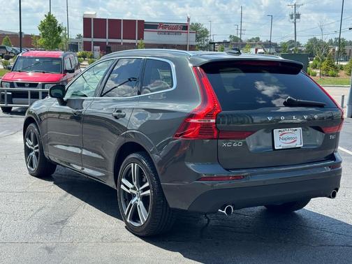 2018 Volvo XC60 T6 Momentum