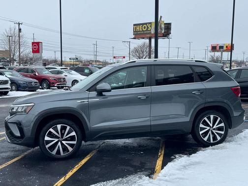 2022 Volkswagen Taos 1.5T SE