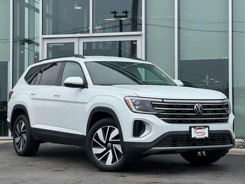 Pure White 2025 Volkswagen Atlas 2.0T SE w/Technology 4MOTION