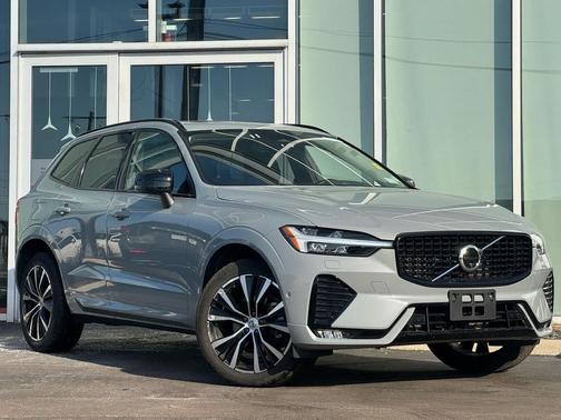 2025 Volvo XC60 B5 Plus