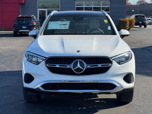 2026 Mercedes-Benz GLC 300 4MATIC