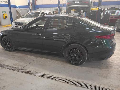 2020 Alfa Romeo Giulia Sport