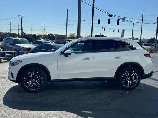 2026 Mercedes-Benz GLC 300 4MATIC