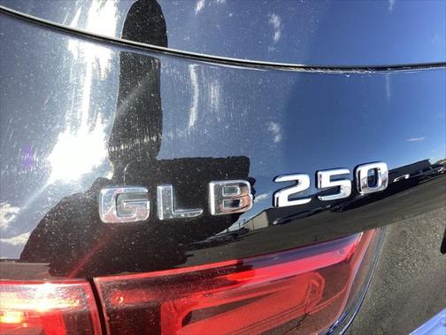 2023 Mercedes-Benz GLB 250 4MATIC