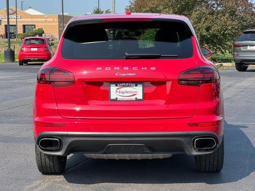 2016 Porsche Cayenne Cayenne