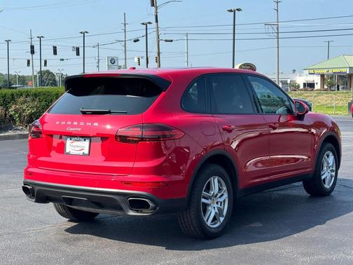 2016 Porsche Cayenne Cayenne