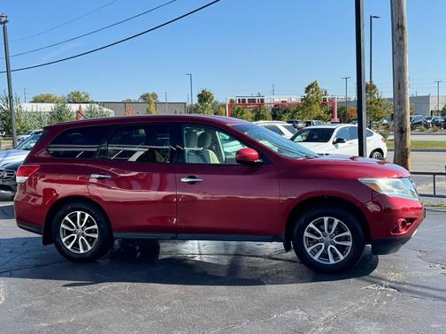 2014 Nissan Pathfinder S