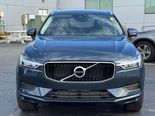 2018 Volvo XC60 T5 Momentum