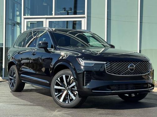 2026 Volvo XC90 B6 Core