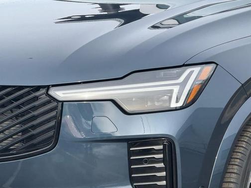 2026 Volvo XC90 Ultra Dark Theme, B6 AWD Gas (mild hybrid), Gasoline, 6 Seats