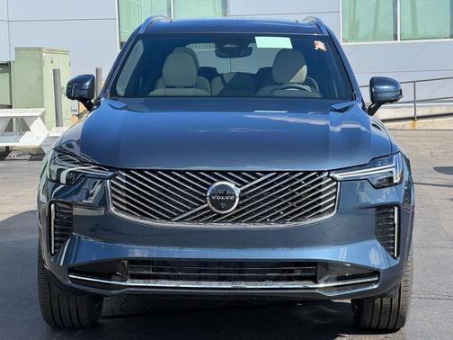 Denim Blue Metallic 2026 Volvo XC90 Plus, B6 AWD Gas (mild hybrid), Gasoline, Bright, 7 Seats