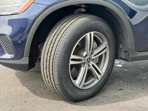 Lunar Blue Metallic 2022 Mercedes-Benz GLC 300 4MATIC
