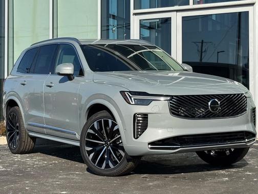 2026 Volvo XC90 B6 Plus 7-Seater