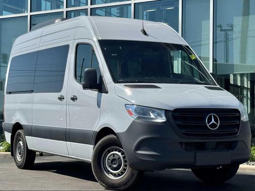 Arctic White 2024 Mercedes-Benz Sprinter 2500 Standard Roof