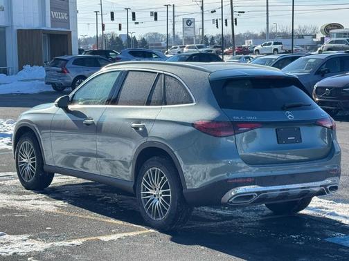 2026 Mercedes-Benz GLC 300 4MATIC