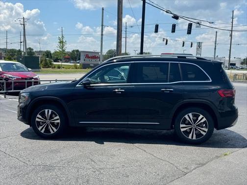 2025 Mercedes-Benz GLB 250 4MATIC