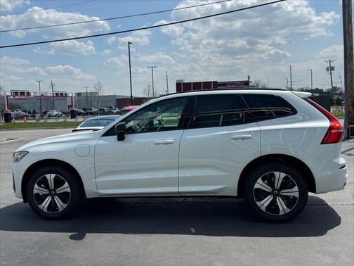 2025 Volvo XC60 Plug-In Hybrid T8 Core