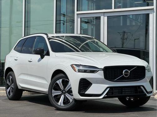 2025 Volvo XC60 Plug-In Hybrid T8 Core