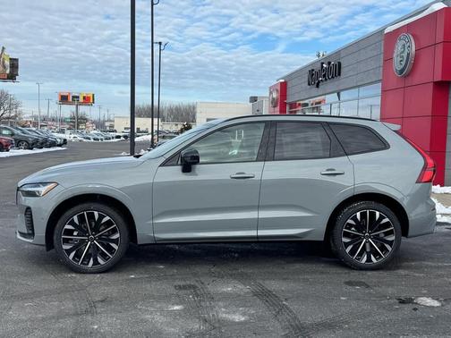 2026 Volvo XC60 B5 Ultra