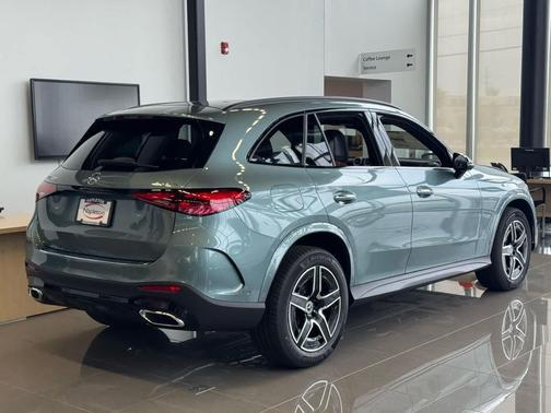 2026 Mercedes-Benz GLC 300 4MATIC