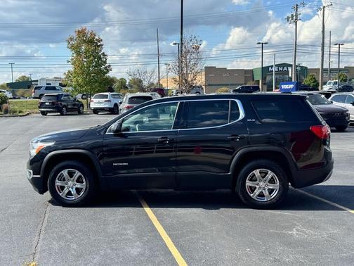 2017 GMC Acadia SLE-1
