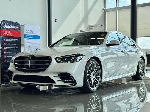 MANUFAKTUR Moonlight White Metallic 2026 Mercedes-Benz S-Class S 580 4MATIC