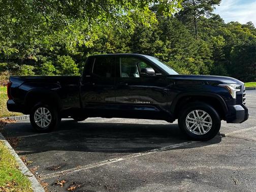 2022 Toyota Tundra SR5