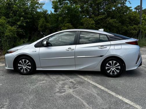2022 Toyota Prius Prime XLE