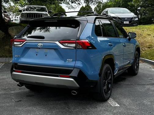 2025 Toyota RAV4 Hybrid SE