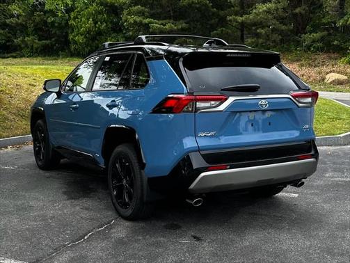2025 Toyota RAV4 Hybrid SE