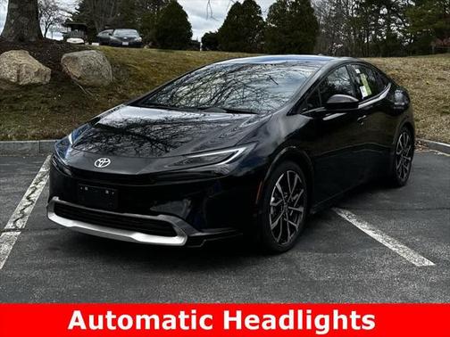 2025 Toyota Prius L