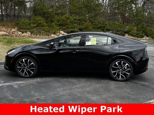 2025 Toyota Prius L