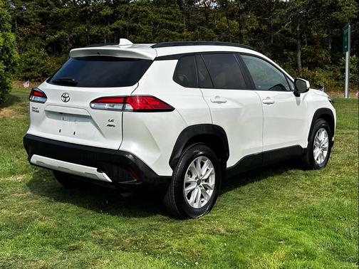 2022 Toyota Corolla Cross LE