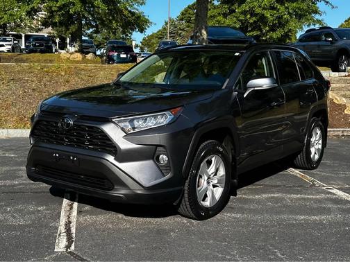 2021 Toyota RAV4 XLE